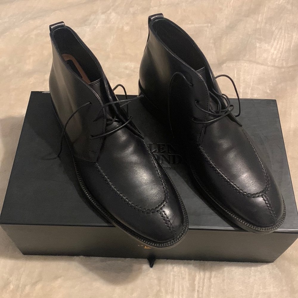 Allen Edmonds Rafael Chukka boots black 8.5D. Shoe trees not included